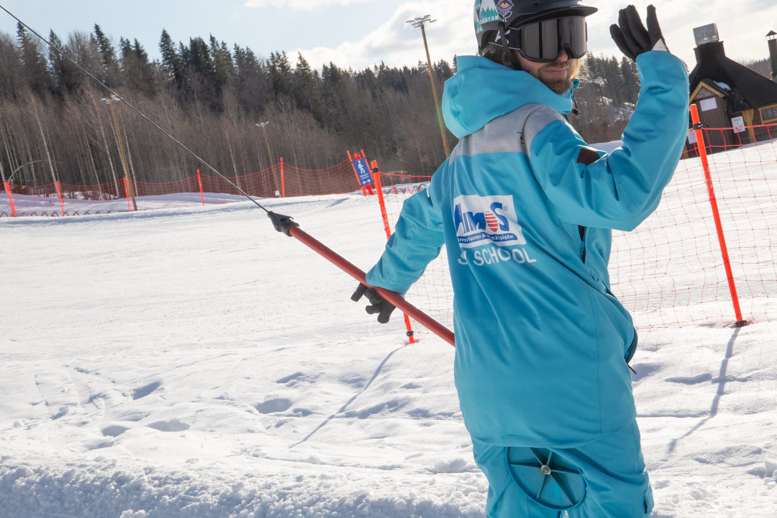 AVOIMET TYÖPAIKAT HIIHTOKOULUSSA